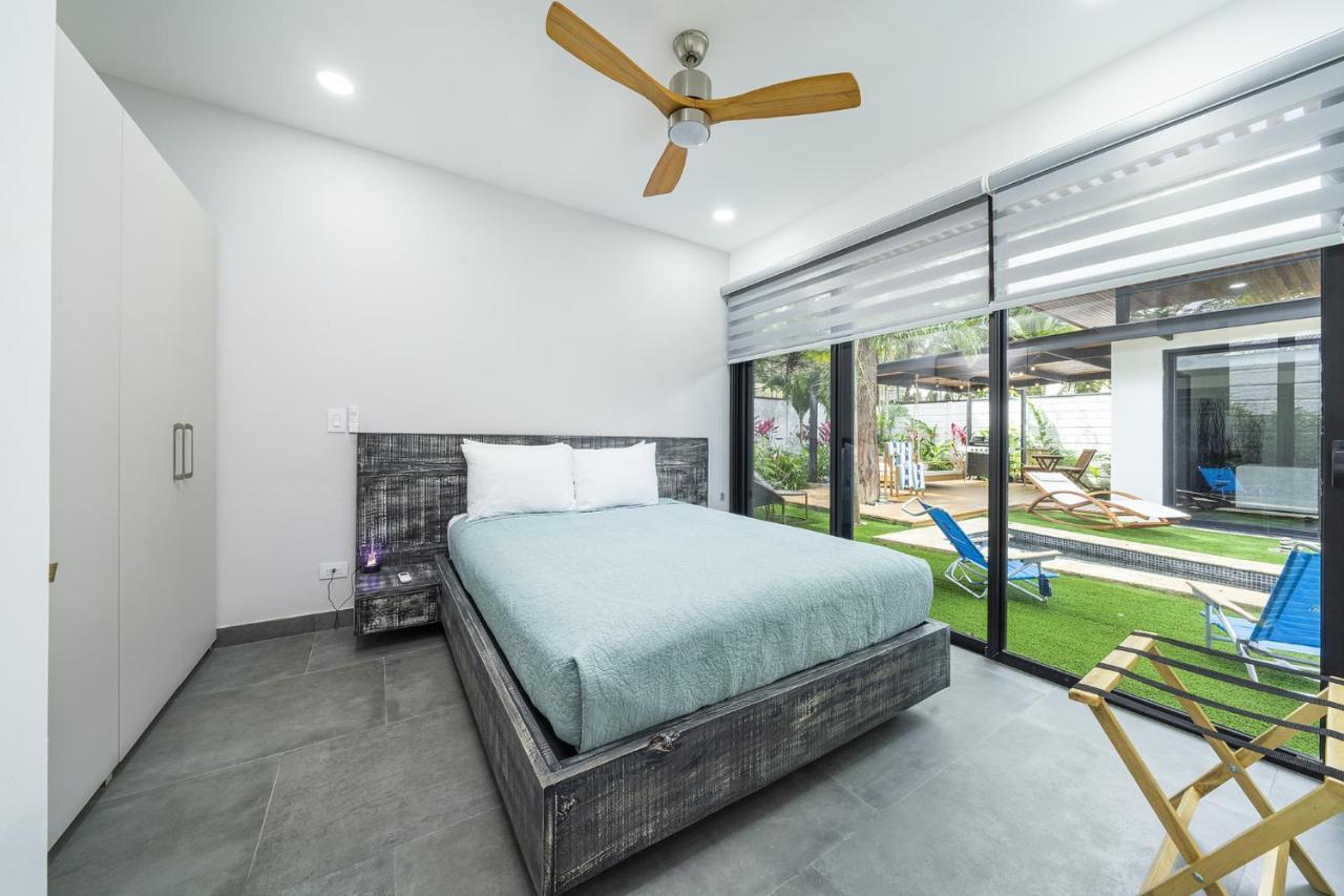 Playa Potrero - New Modern House, Pool In Guitar Shape - Casa Guitarra Villa Exterior photo