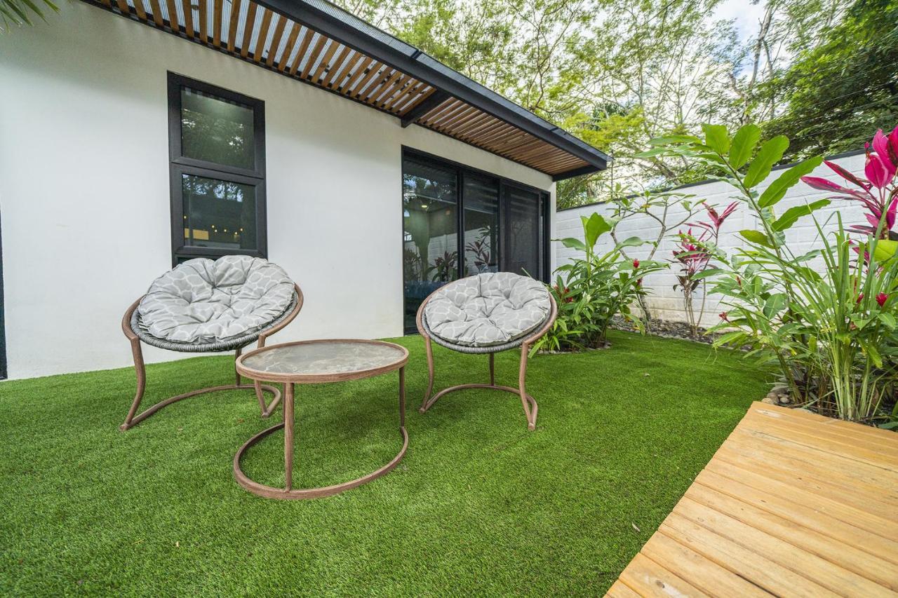 Playa Potrero - New Modern House, Pool In Guitar Shape - Casa Guitarra Villa Exterior photo